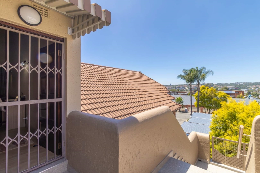 To Let 2 Bedroom Property for Rent in Paulshof Gauteng