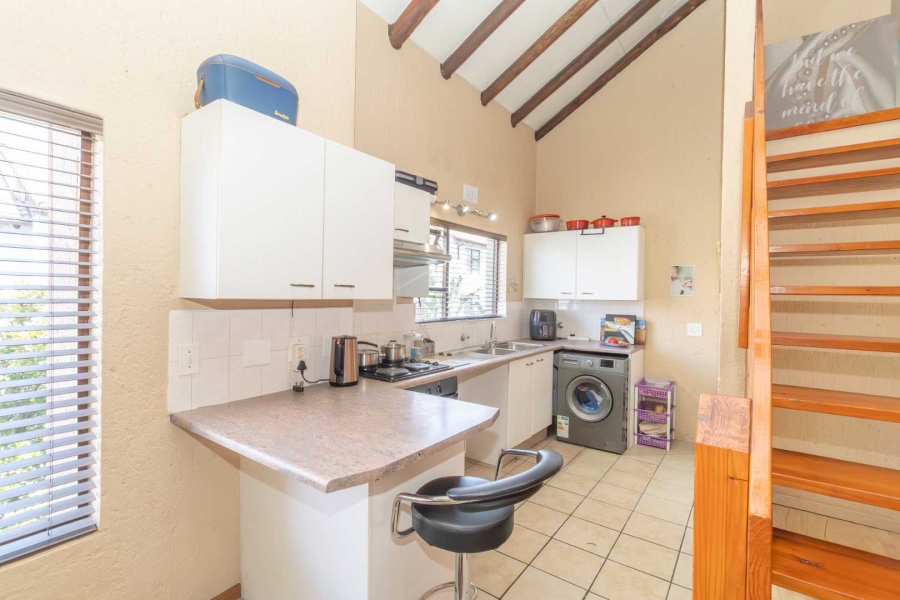 To Let 2 Bedroom Property for Rent in Paulshof Gauteng