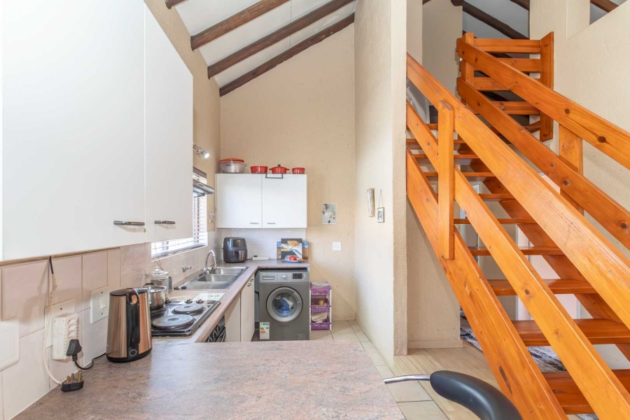 To Let 2 Bedroom Property for Rent in Paulshof Gauteng