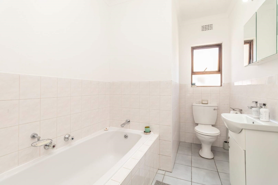 To Let 2 Bedroom Property for Rent in Paulshof Gauteng