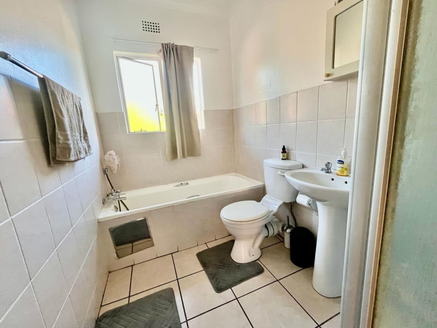 To Let 2 Bedroom Property for Rent in Wilgeheuwel Gauteng