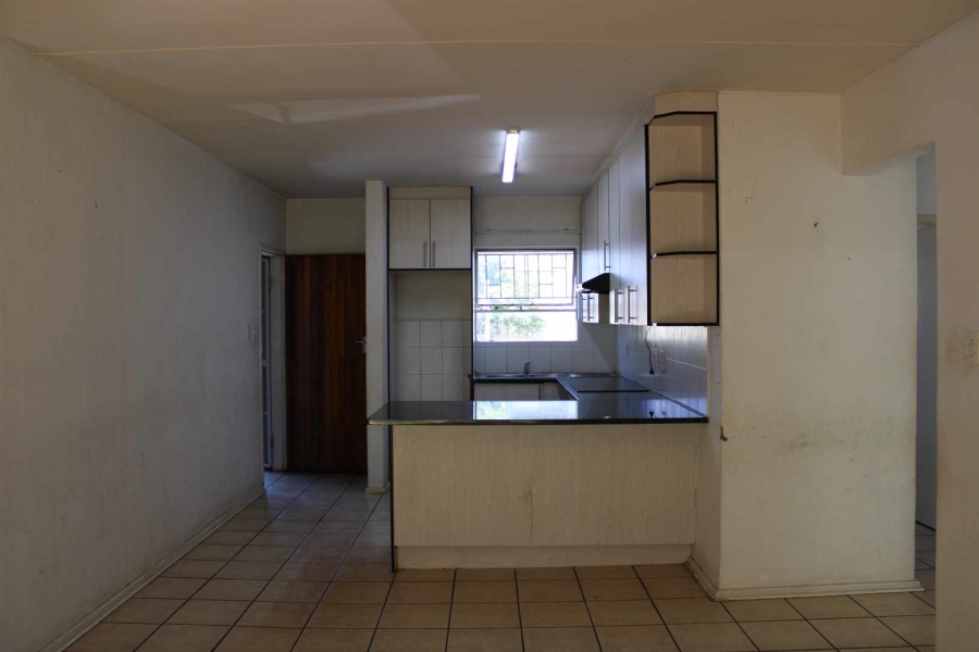 To Let 2 Bedroom Property for Rent in Vorna Valley Gauteng