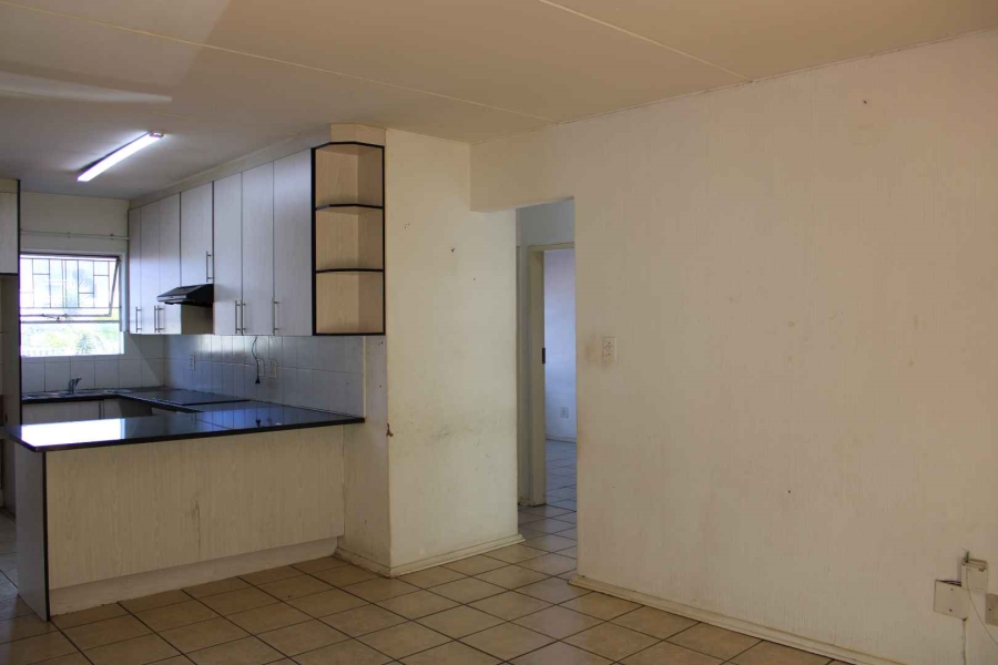 To Let 2 Bedroom Property for Rent in Vorna Valley Gauteng