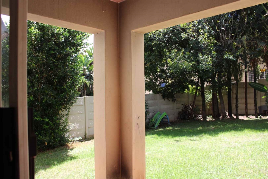 To Let 2 Bedroom Property for Rent in Vorna Valley Gauteng