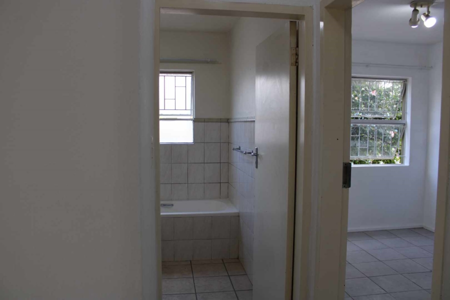 To Let 2 Bedroom Property for Rent in Vorna Valley Gauteng