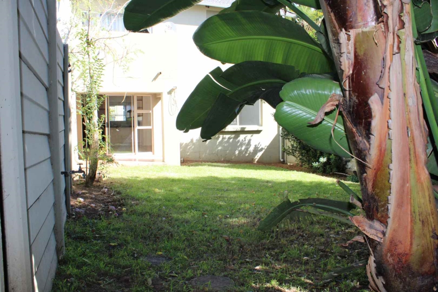 To Let 2 Bedroom Property for Rent in Vorna Valley Gauteng
