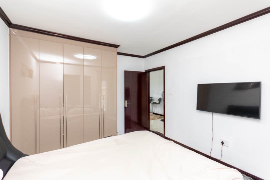 1 Bedroom Property for Sale in Broadacres Gauteng