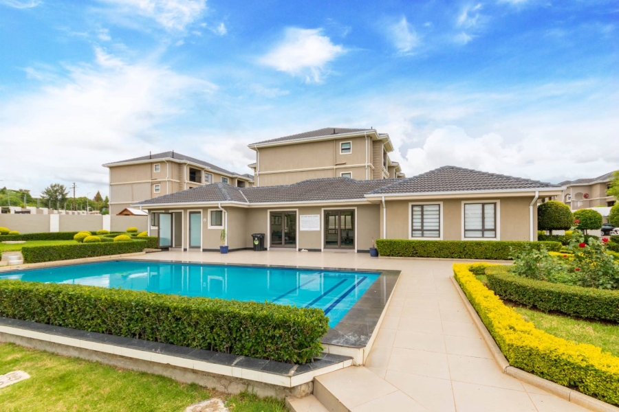 1 Bedroom Property for Sale in Broadacres Gauteng