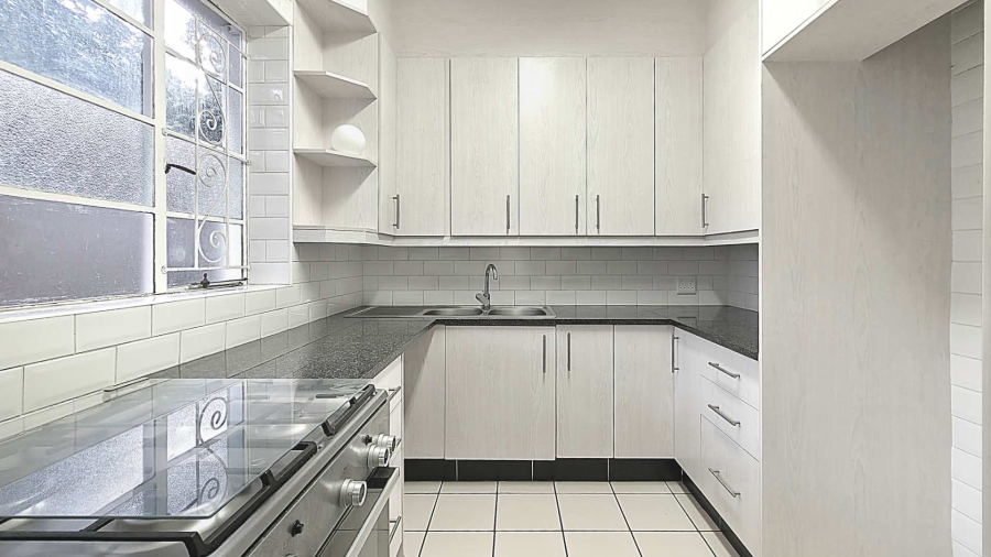 2 Bedroom Property for Sale in Illovo Gauteng