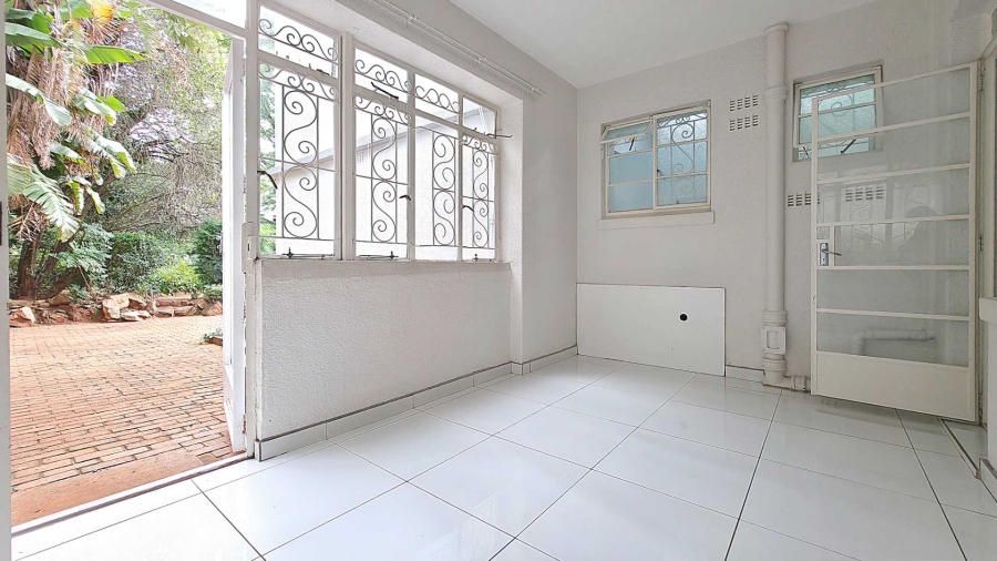 2 Bedroom Property for Sale in Illovo Gauteng