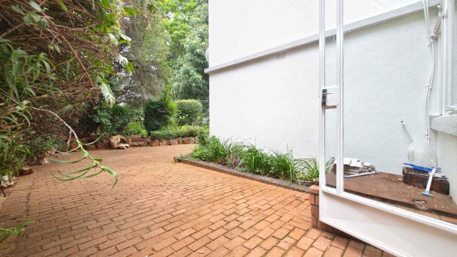 2 Bedroom Property for Sale in Illovo Gauteng