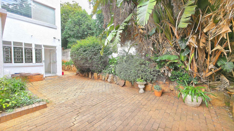 2 Bedroom Property for Sale in Illovo Gauteng