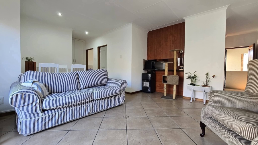 To Let 2 Bedroom Property for Rent in Meyersdal Gauteng