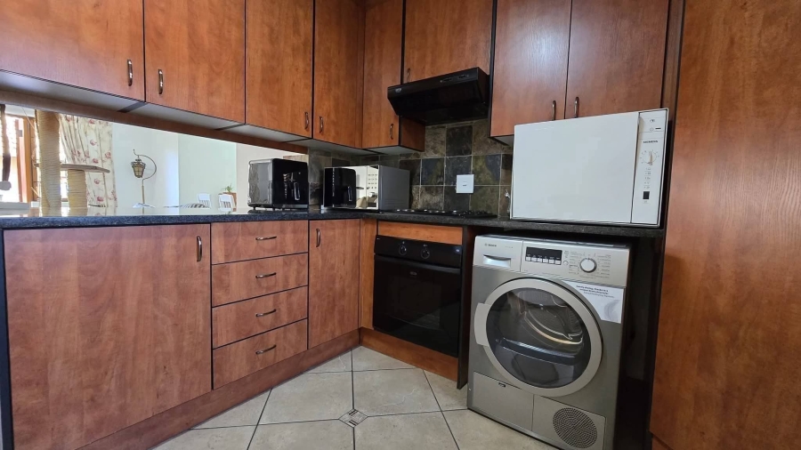 To Let 2 Bedroom Property for Rent in Meyersdal Gauteng