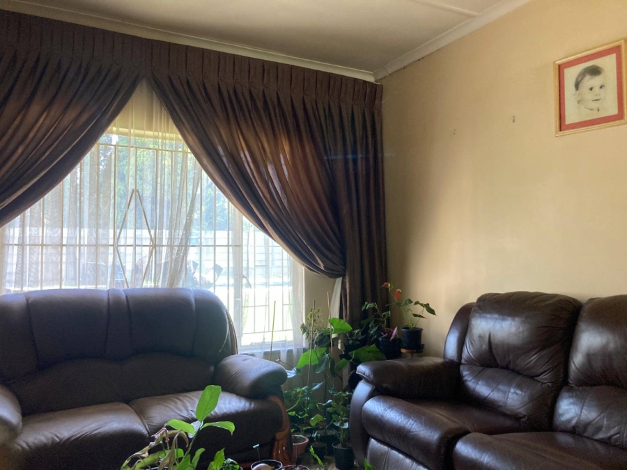 3 Bedroom Property for Sale in Albemarle Gauteng