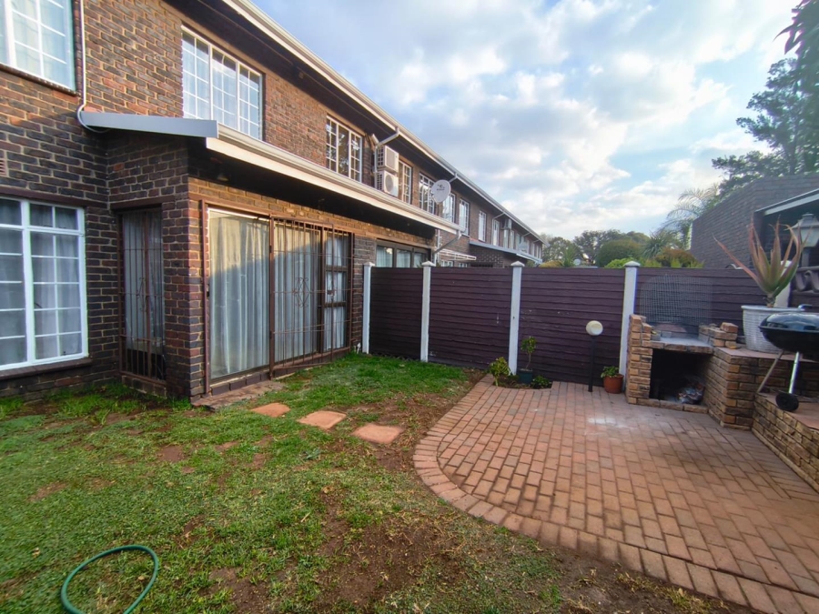 3 Bedroom Property for Sale in Brackenhurst Gauteng