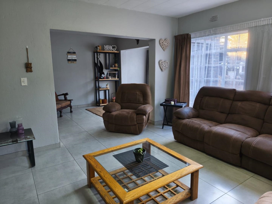 3 Bedroom Property for Sale in Brackenhurst Gauteng