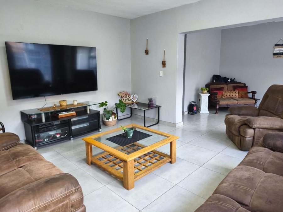 3 Bedroom Property for Sale in Brackenhurst Gauteng