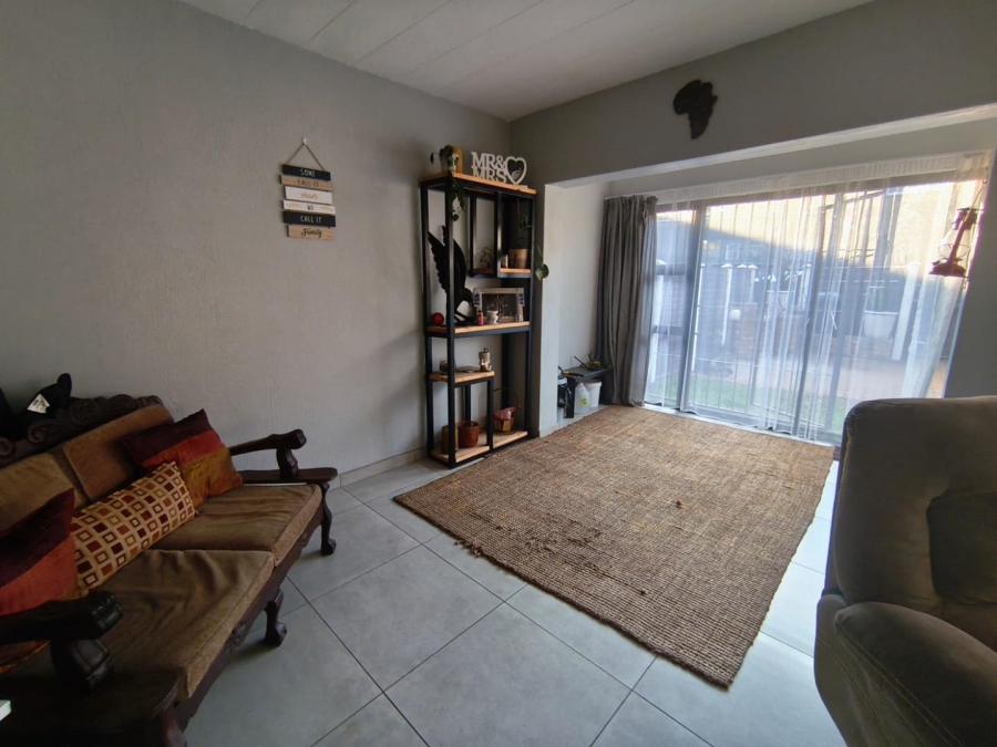 3 Bedroom Property for Sale in Brackenhurst Gauteng