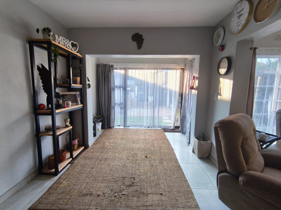 3 Bedroom Property for Sale in Brackenhurst Gauteng