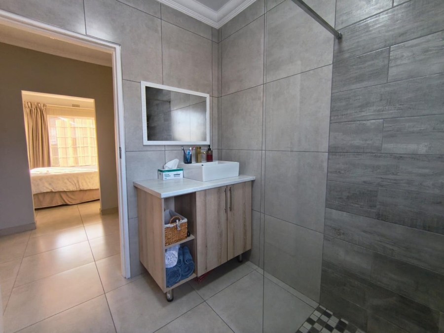 3 Bedroom Property for Sale in Brackenhurst Gauteng