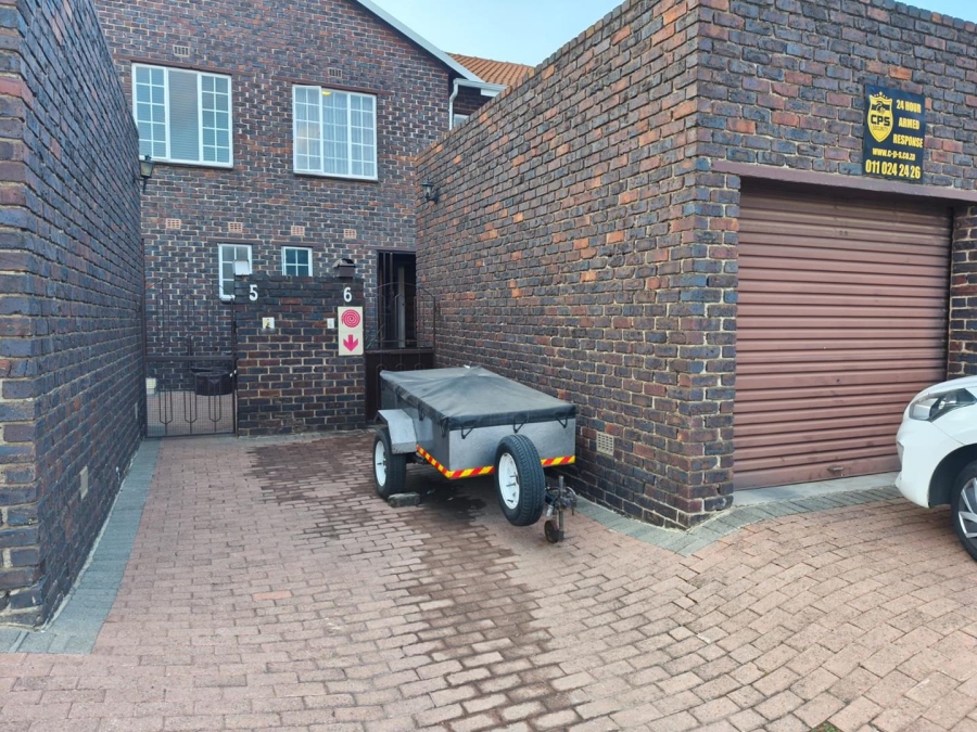 3 Bedroom Property for Sale in Brackenhurst Gauteng