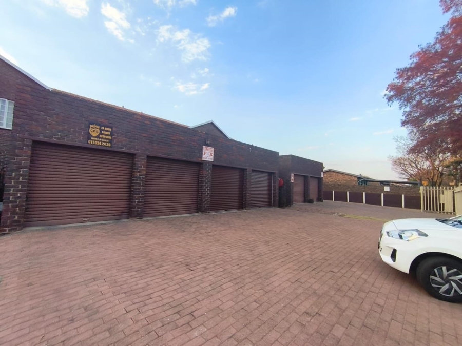 3 Bedroom Property for Sale in Brackenhurst Gauteng