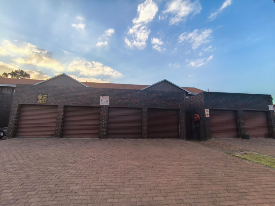 3 Bedroom Property for Sale in Brackenhurst Gauteng