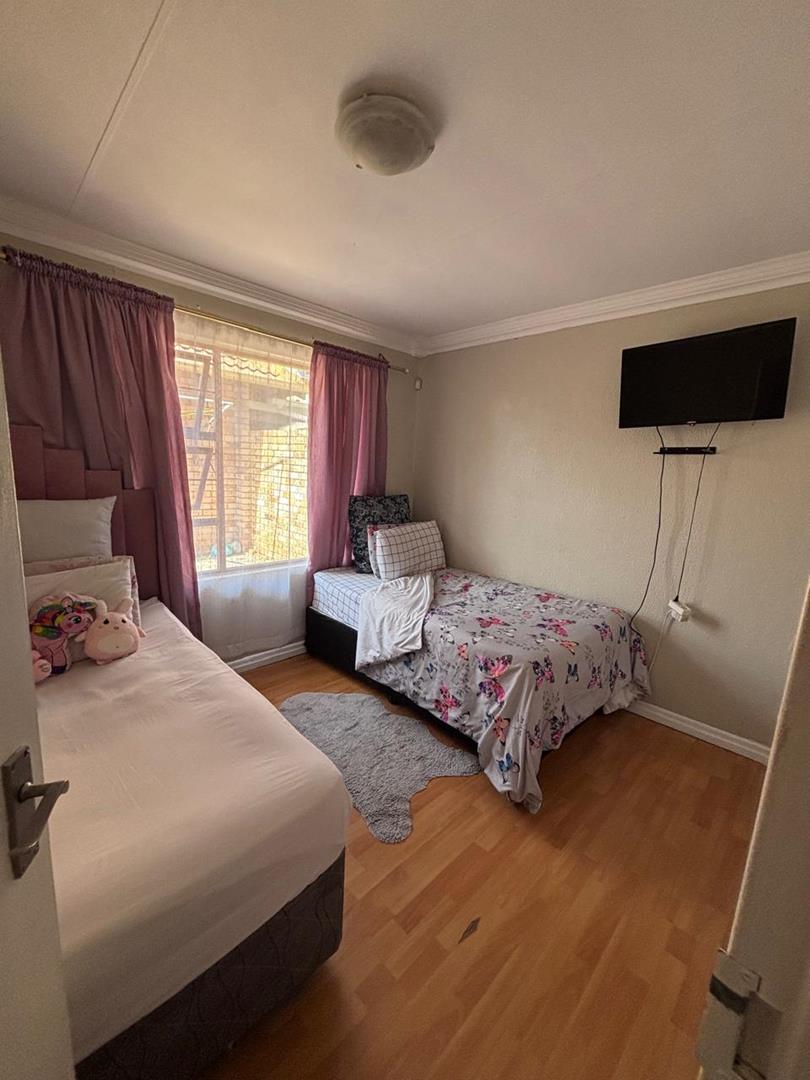 3 Bedroom Property for Sale in Meyersdal Gauteng