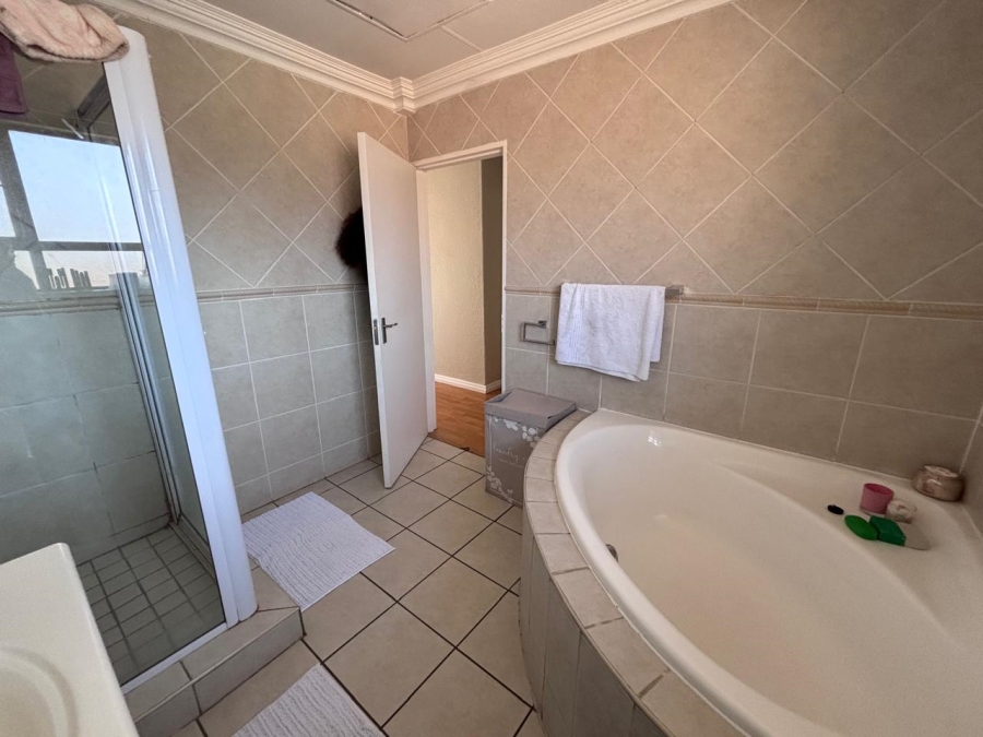 3 Bedroom Property for Sale in Meyersdal Gauteng