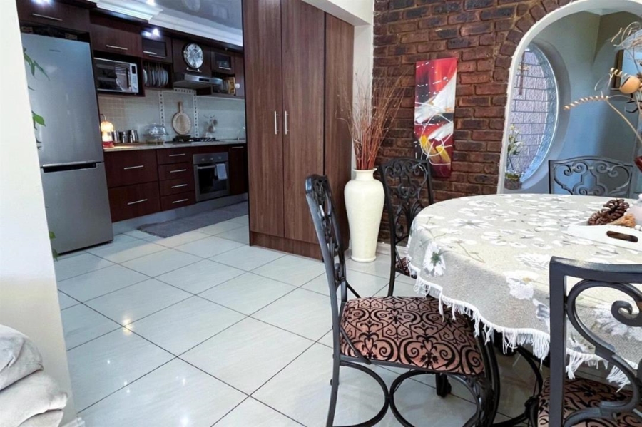 2 Bedroom Property for Sale in Elandspark Gauteng