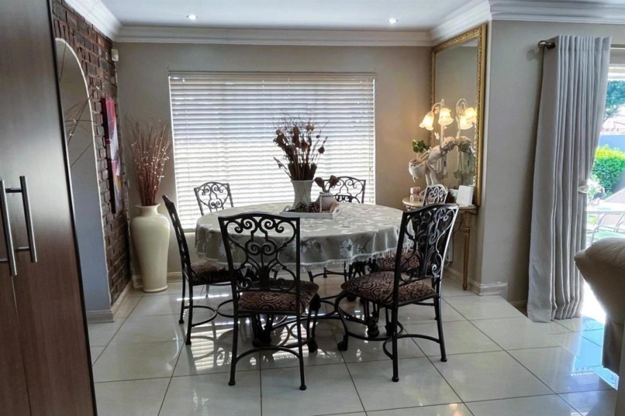 2 Bedroom Property for Sale in Elandspark Gauteng