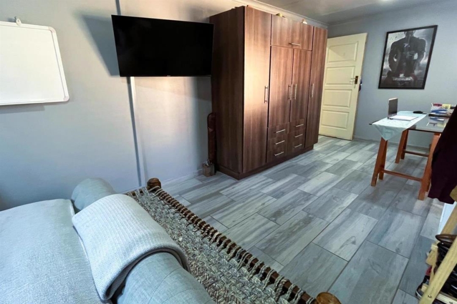 2 Bedroom Property for Sale in Elandspark Gauteng