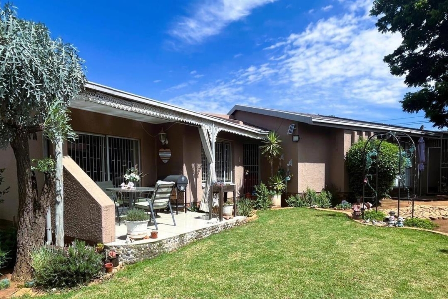 2 Bedroom Property for Sale in Elandspark Gauteng