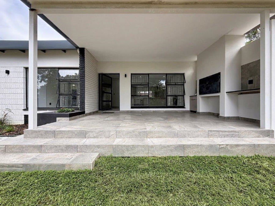 4 Bedroom Property for Sale in Constantia Park Gauteng