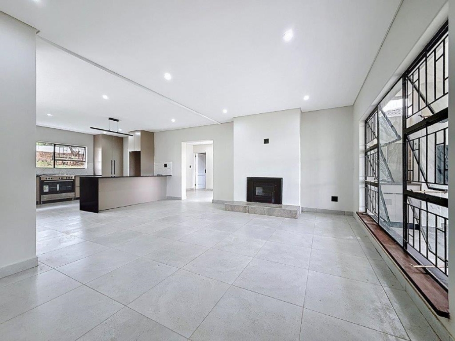 4 Bedroom Property for Sale in Constantia Park Gauteng