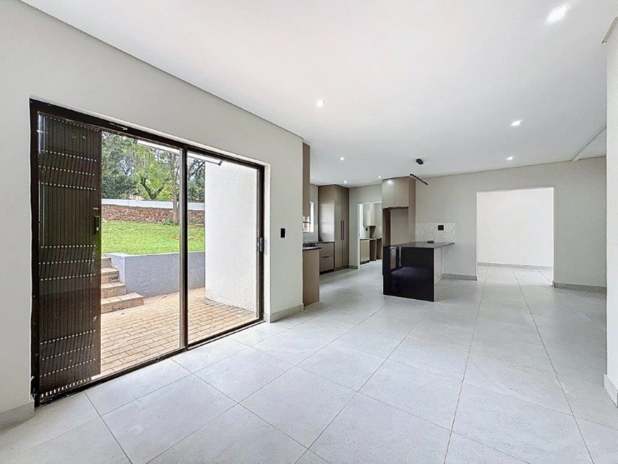 4 Bedroom Property for Sale in Constantia Park Gauteng