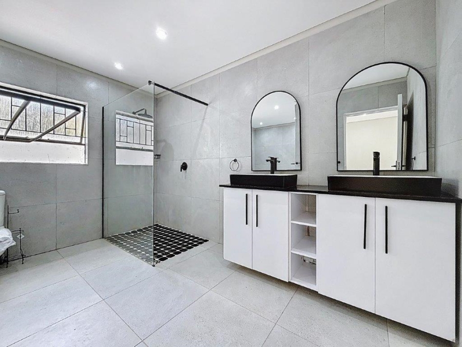 4 Bedroom Property for Sale in Constantia Park Gauteng