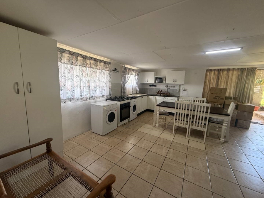 To Let 1 Bedroom Property for Rent in Rangeview Gauteng