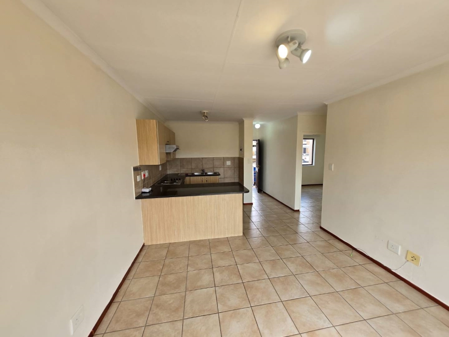 To Let 2 Bedroom Property for Rent in Noordhang Gauteng