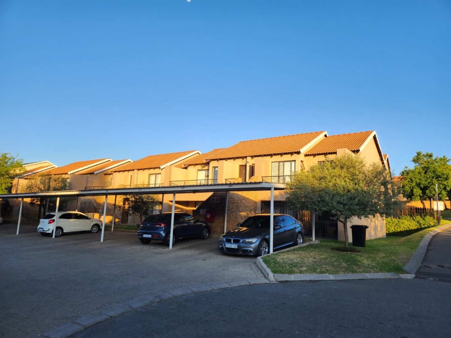 To Let 2 Bedroom Property for Rent in Noordhang Gauteng