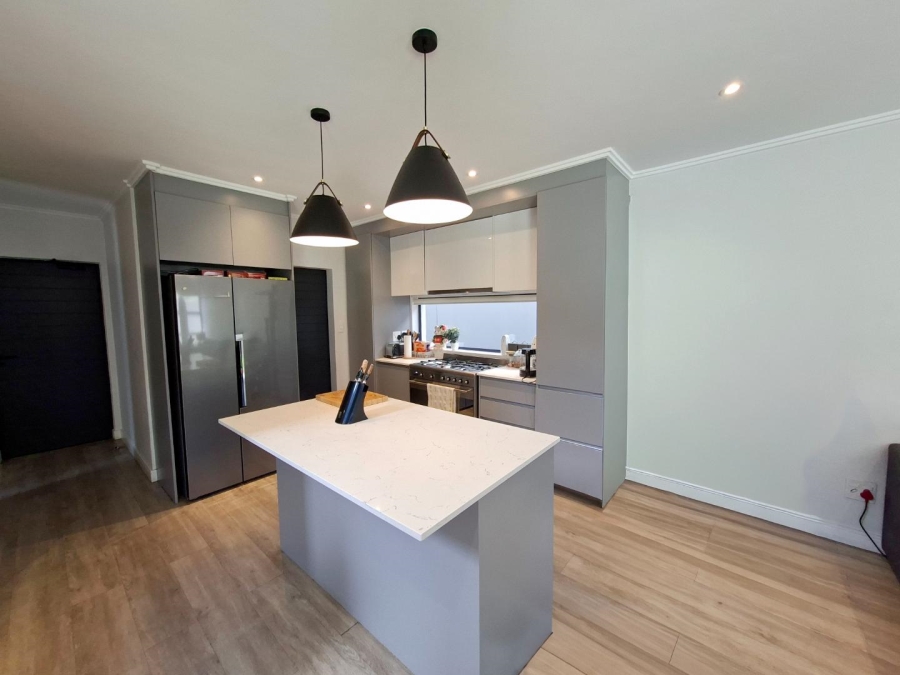 To Let 3 Bedroom Property for Rent in Bryanston Gauteng