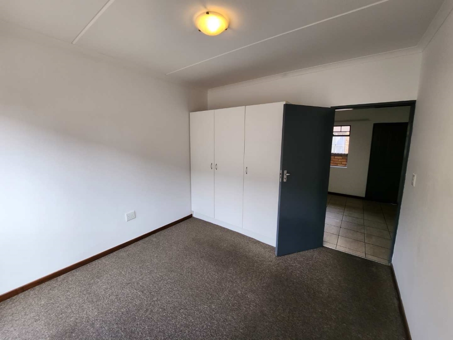 To Let 1 Bedroom Property for Rent in Ferndale Gauteng