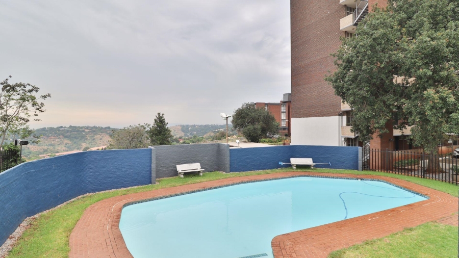 To Let 3 Bedroom Property for Rent in Constantia Kloof Gauteng