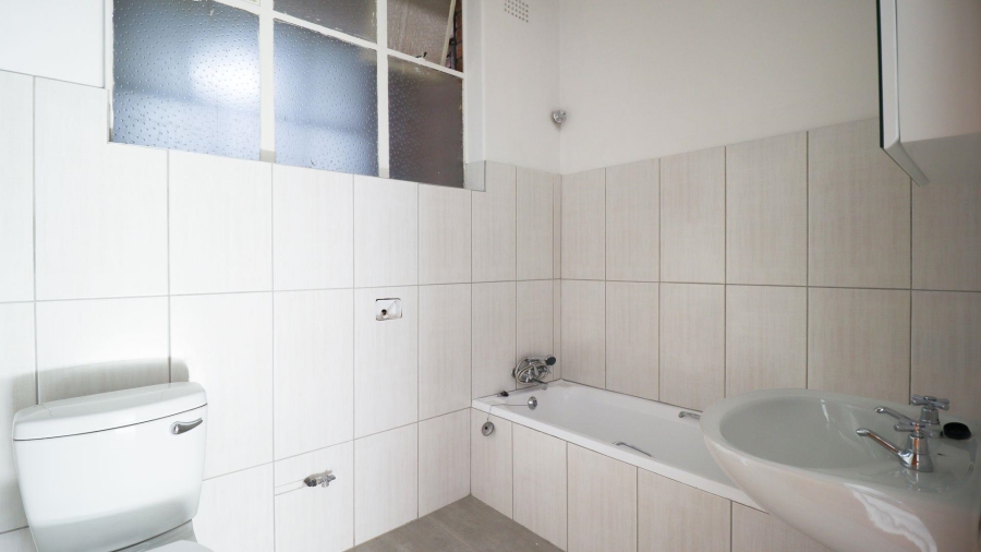 To Let 3 Bedroom Property for Rent in Constantia Kloof Gauteng