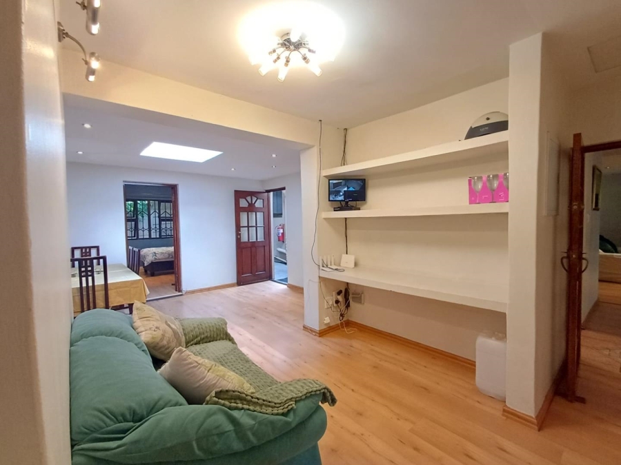 To Let 3 Bedroom Property for Rent in Olivedale Gauteng