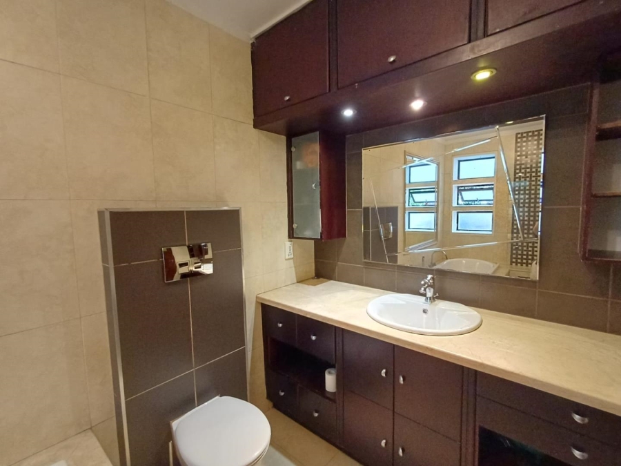 To Let 3 Bedroom Property for Rent in Olivedale Gauteng