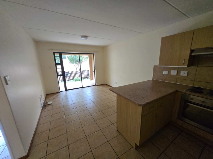 To Let 2 Bedroom Property for Rent in Noordhang Gauteng