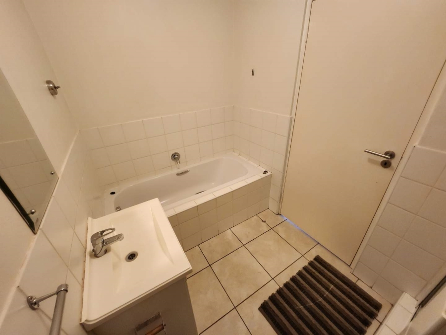 To Let 1 Bedroom Property for Rent in Ferndale Gauteng