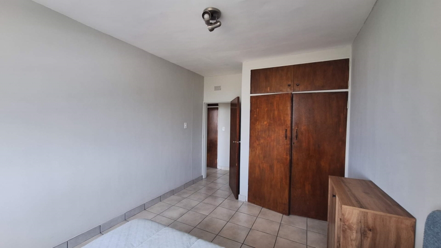 To Let 2 Bedroom Property for Rent in Constantia Kloof Gauteng